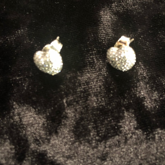 Pandora heart studs - Picture 3 of 5